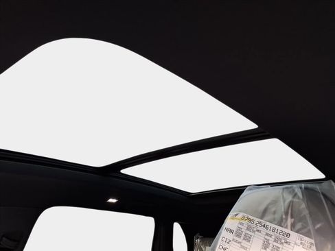 New 2026 Volkswagen Tiguan SE R-Line image 16