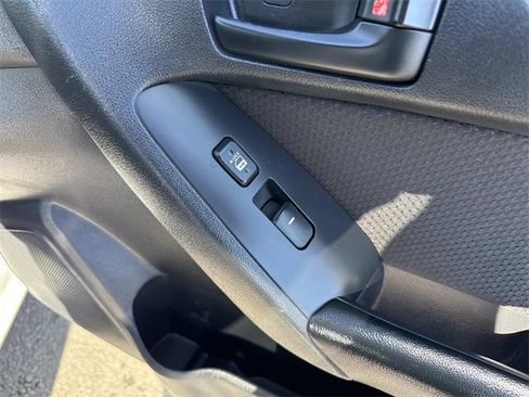 Used 2012 Kia Forte EX image 18