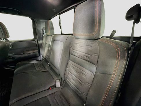Used 2024 Nissan Frontier PRO-4X w/ Pro Convenience Package AWD/4WD image 25