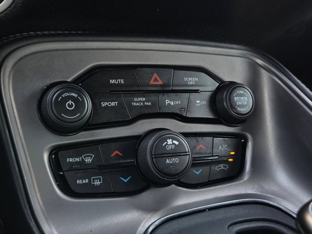Used 2023 Dodge Challenger R/T RWD image 19