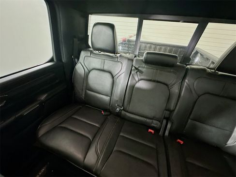 Used 2019 RAM 1500 Limited w/ Body Color Bumper Group image 12