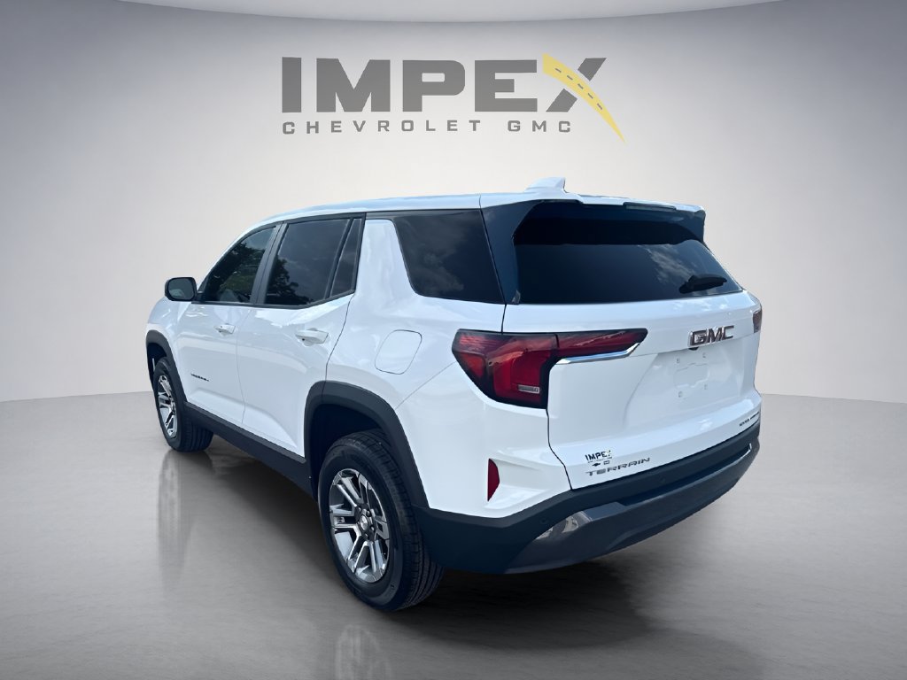 New 2027 GMC Terrain Elevation FWD image 3