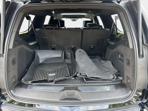 Certified 2026 Cadillac Escalade ESV Sport w/ LPO, ONYX Package AWD/4WD image 5