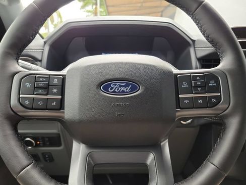 Used 2025 Ford F150 Lightning Flash AWD/4WD image 19