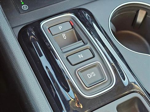 New 2025 Honda Pilot EX-L image 16