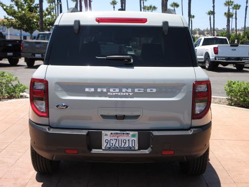 Certified 2023 Ford Bronco Sport Outer Banks w/ Tech Package AWD/4WD image 3