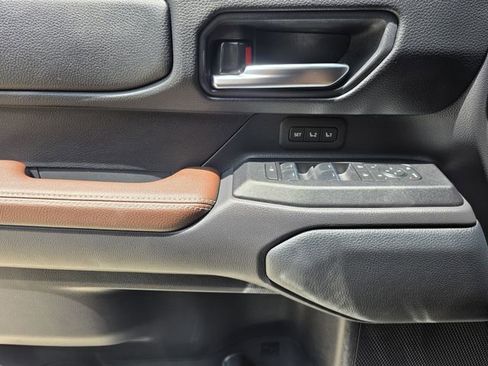 Used 2026 Toyota Land Cruiser w/ Premium Package AWD/4WD image 21