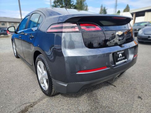 Used 2012 Chevrolet Volt FWD image 5