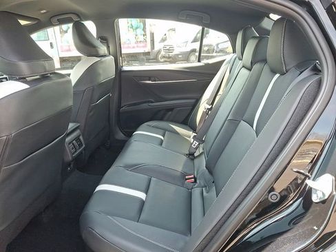 Used 2026 Toyota Camry SE FWD image 12
