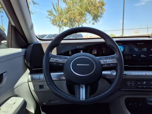Used 2026 Hyundai Kona SEL Sport FWD image 19