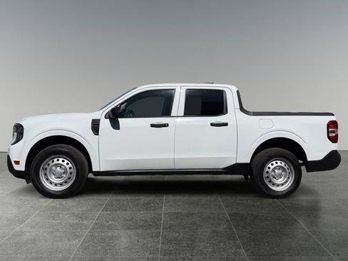 Used 2025 Ford Maverick XL w/ Equipment Group 102A AWD/4WD image 2
