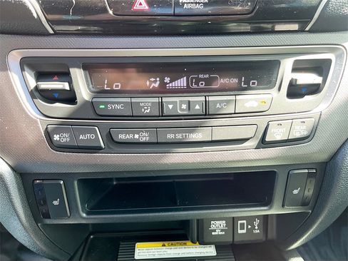 Used 2023 Honda Ridgeline RTL-E image 16