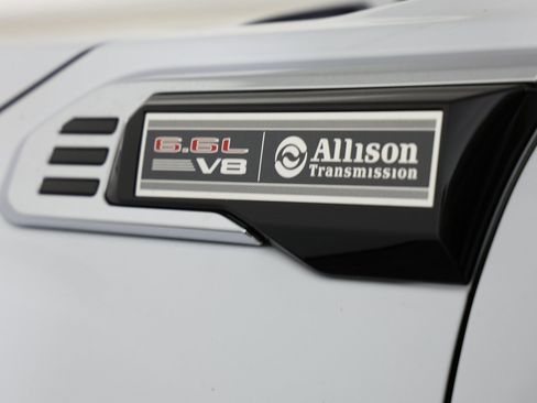 New 2026 GMC Sierra 2500 SLE w/ SLE Value Package; image 10