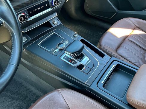 Used 2018 Audi Q5 2.0T Premium image 16