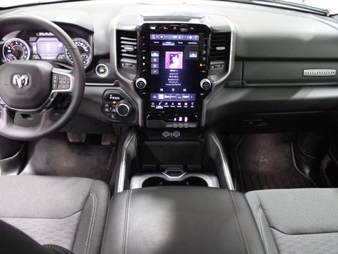 Used 2025 RAM 1500 Big Horn AWD/4WD image 2