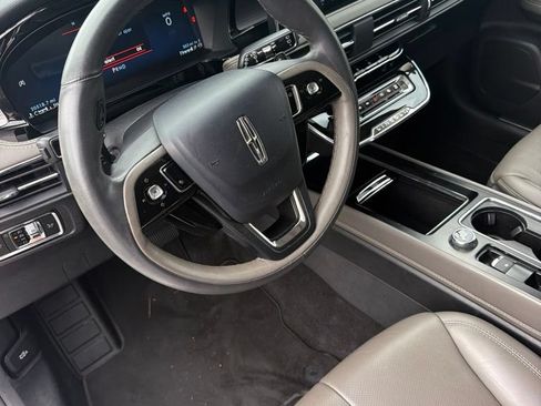 Used 2024 Lincoln Corsair Reserve FWD image 17