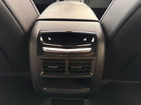 Used 2021 Cadillac XT5 Premium Luxury image 20