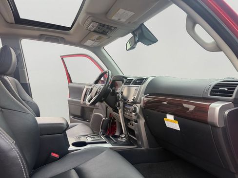 Used 2023 Toyota 4Runner Limited AWD/4WD image 11