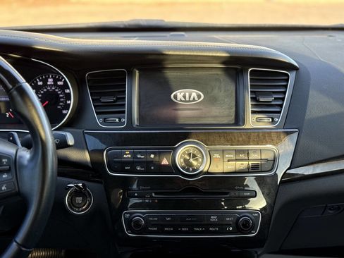 Used 2014 Kia Cadenza Premium image 17