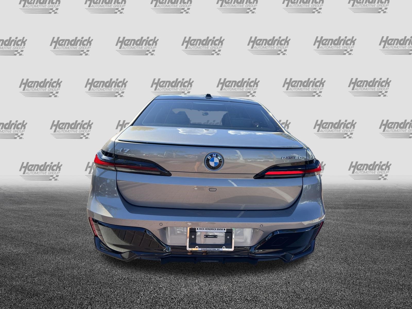 Used 2024 BMW i7 eDrive50 w/ M Sport Package RWD image 9