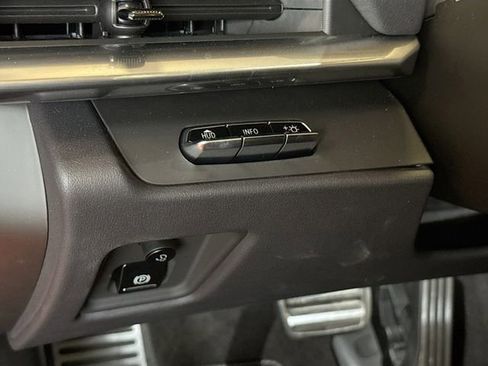 Used 2025 Chevrolet Corvette Z06 w/ Battery Protection Package image 10