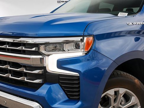 Used 2022 Chevrolet Silverado 1500 LTZ w/ LTZ Convenience Package II image 3