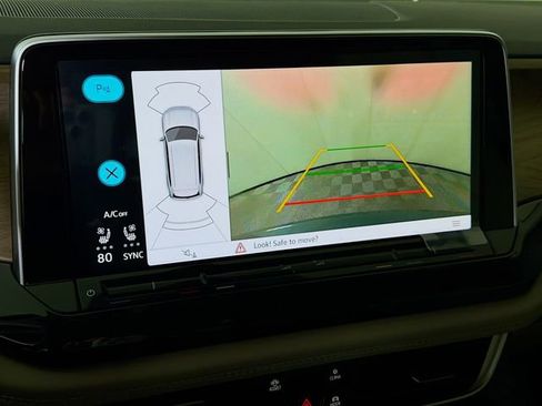 Used 2025 Volkswagen Atlas SE FWD image 15
