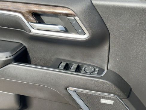 Used 2023 GMC Sierra 1500 Elevation w/ Elevation Premium Package image 13