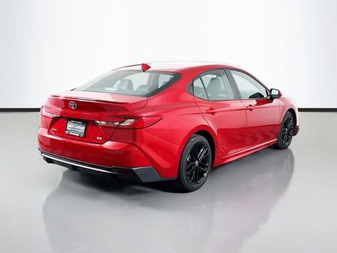 Used 2025 Toyota Camry SE w/ Convenience Package FWD image 7