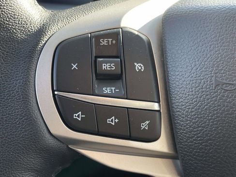 Used 2023 Ford Explorer XLT w/ Equipment Group 202A image 10