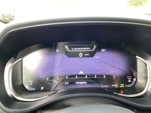 Certified 2024 RAM 1500 Limited image 17