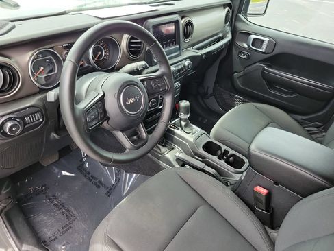 Used 2020 Jeep Wrangler Unlimited Sport S AWD/4WD image 22