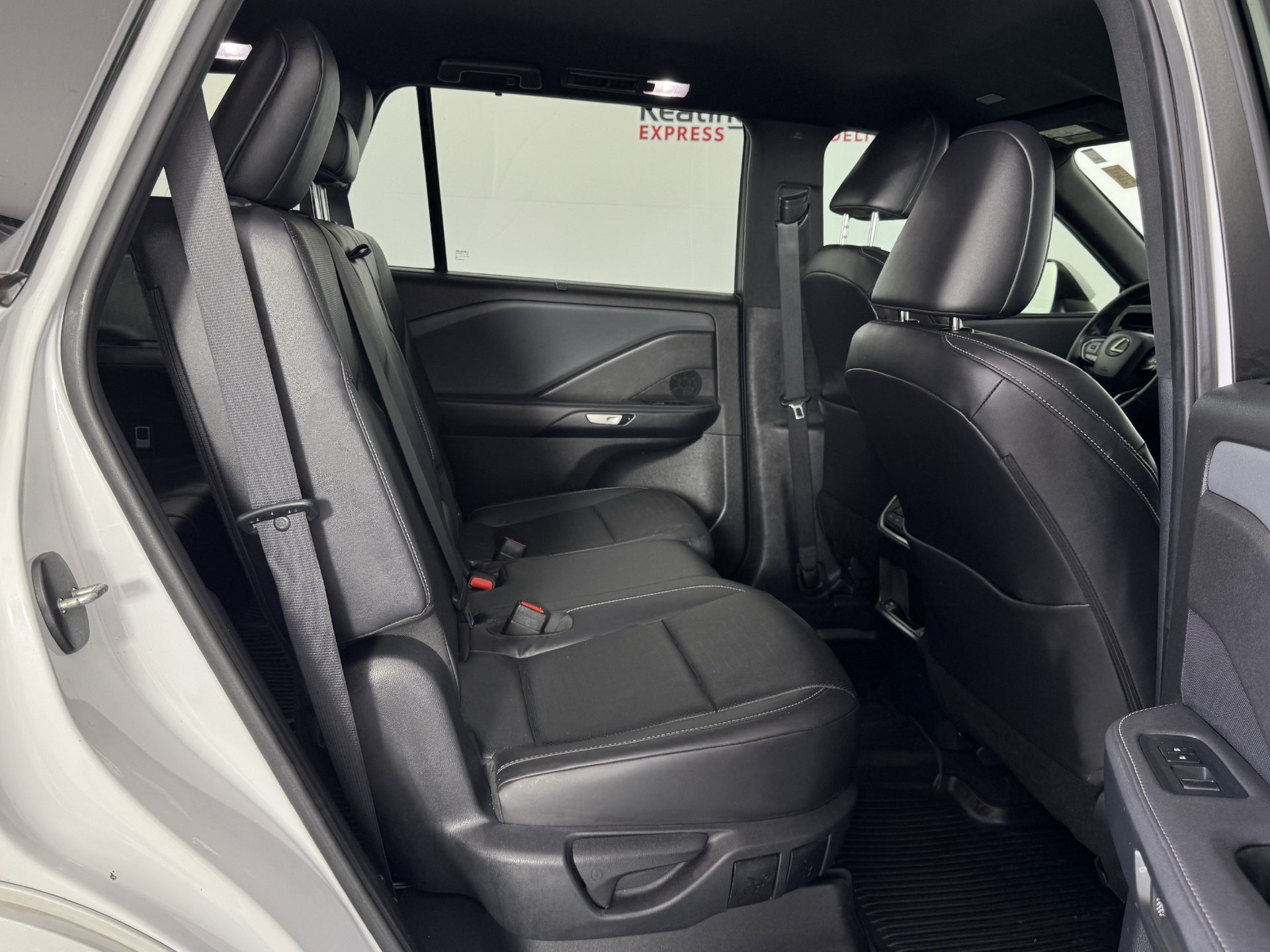 Used 2024 Lexus TX 350 FWD w/ Cold Weather Package image 18