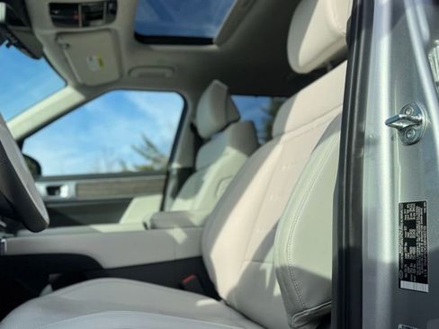 Used 2024 Hyundai Santa Fe Calligraphy image 19