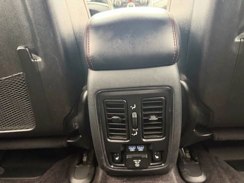 Used 2018 Jeep Grand Cherokee Trailhawk image 30