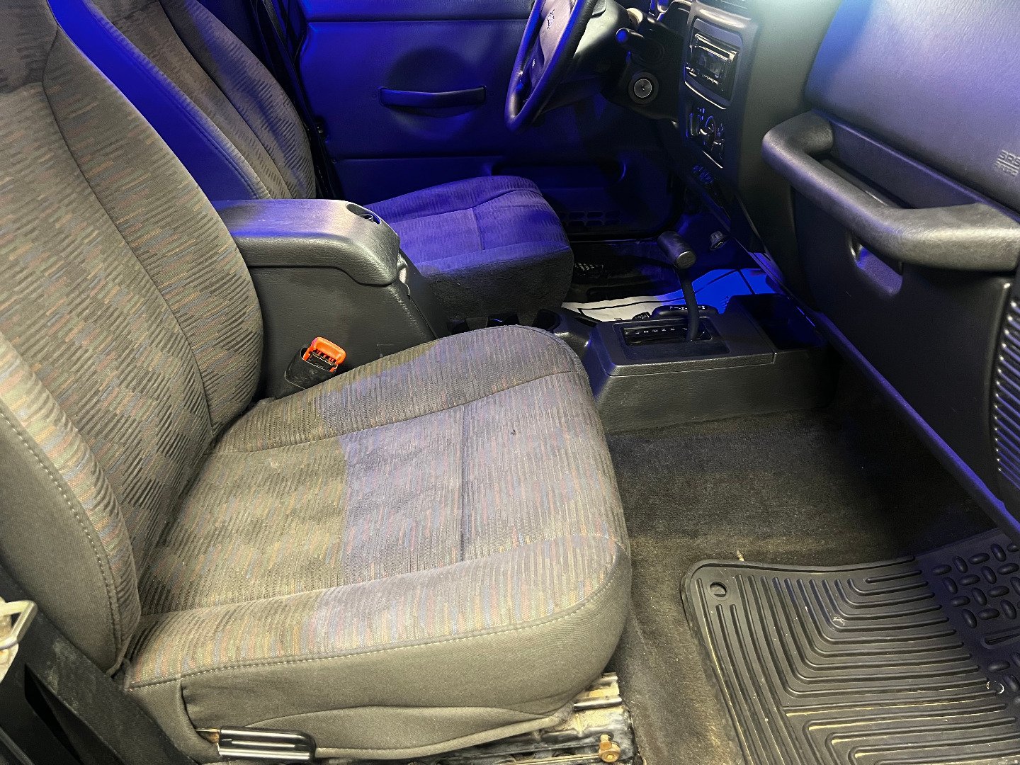 Used 2005 Jeep Wrangler X AWD/4WD image 9