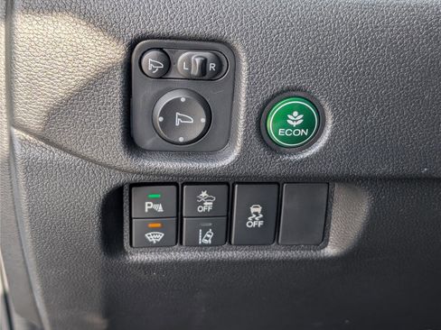 Used 2025 Honda Passport Black Edition image 24