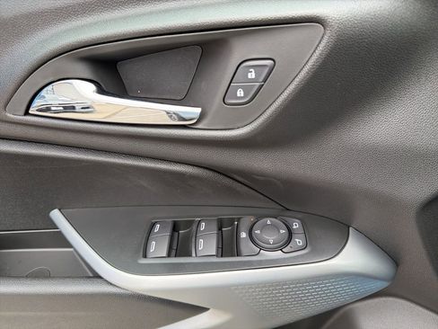 New 2026 Chevrolet Trax RS FWD image 29