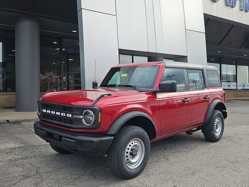 New 2025 Ford Bronco 4-Door AWD/4WD image 2