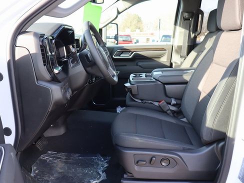 New 2026 Chevrolet Silverado 3500 LT w/ All Star Edition image 5