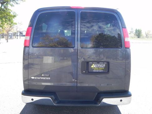 Used 2017 Chevrolet Express 3500 LT w/ LT Preferred Equipment Group image 7