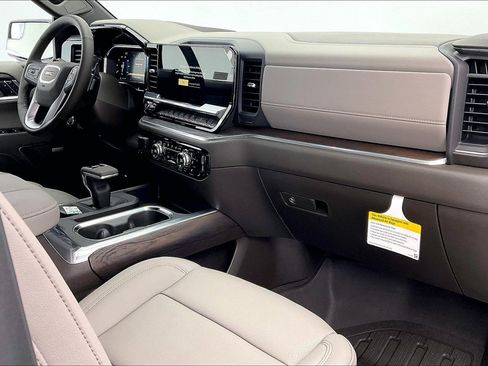 New 2026 GMC Sierra 1500 SLT w/ SLT Premium Package image 6