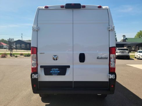 Used 2024 RAM ProMaster 2500 w/ Convenience Group FWD image 5