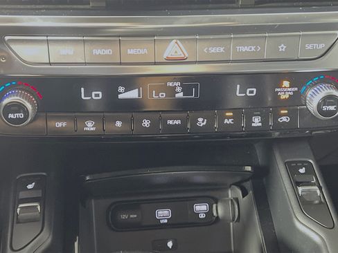Used 2022 Kia Telluride S AWD/4WD image 26