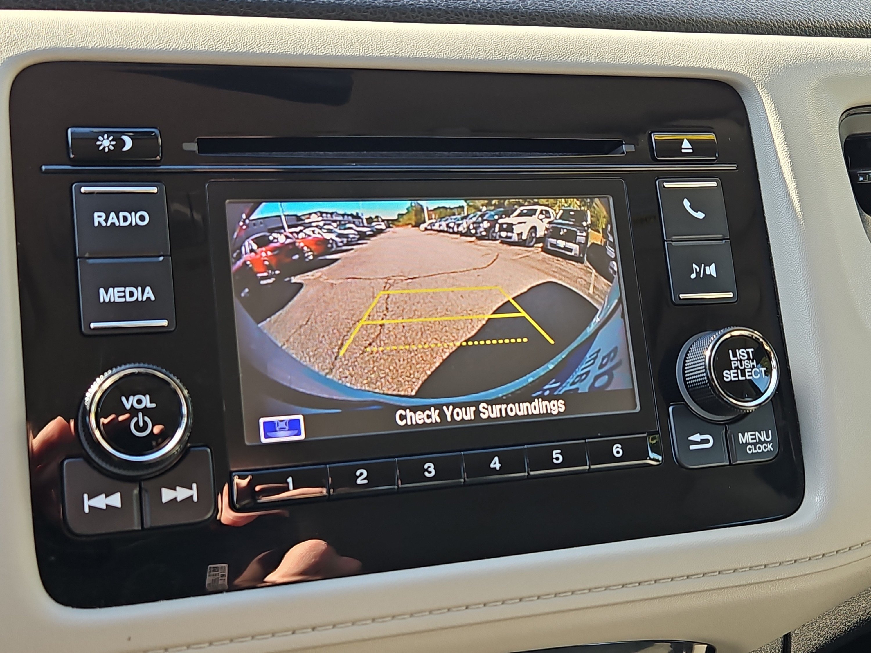 Used 2021 Honda HR-V LX image 8