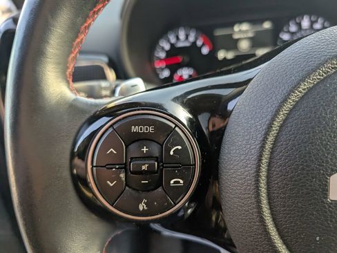 Used 2022 Kia Soul Turbo image 17