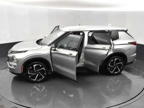 Used 2024 Mitsubishi Outlander Ralliart image 7