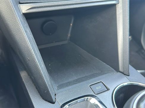 Used 2016 Chevrolet Equinox LTZ w/ Enhanced Convenience Package image 23