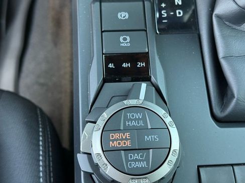 New 2025 Toyota Tacoma TRD Off-Road image 17