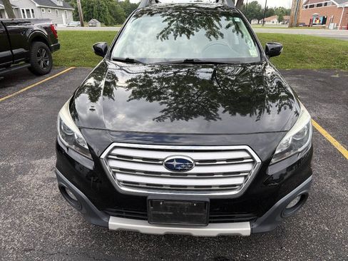 Used 2017 Subaru Outback 3.6R Limited AWD/4WD image 1
